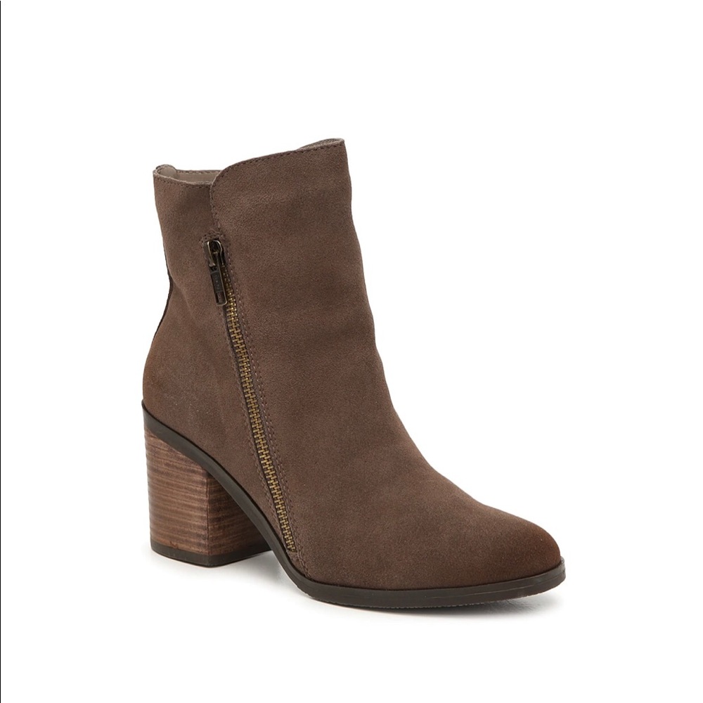 SUNNY BOOTIE- by Crown Vintage